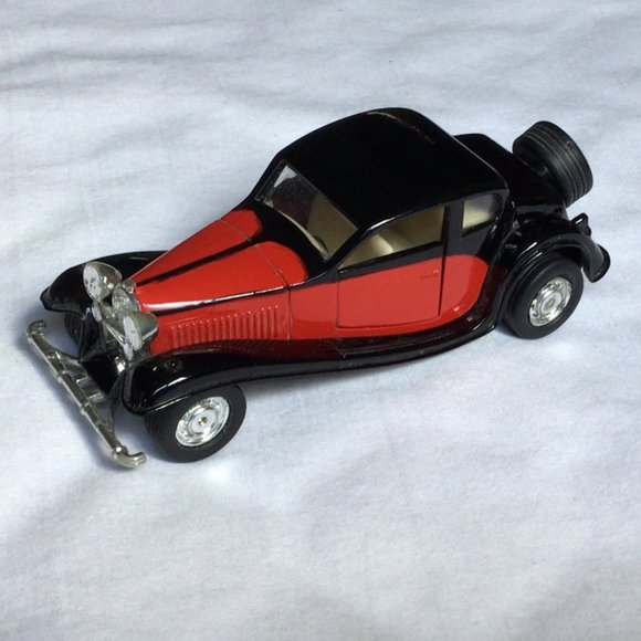 Other - Bugatti 1930 T50 Toy car 1/43 scale